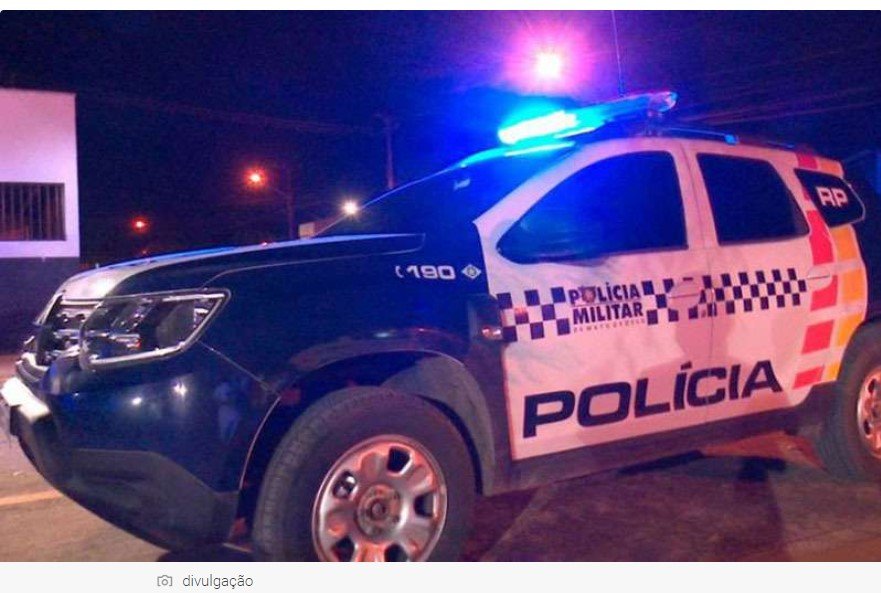 Policiais são agredidos ao tentar apartar briga durante show sertanejo