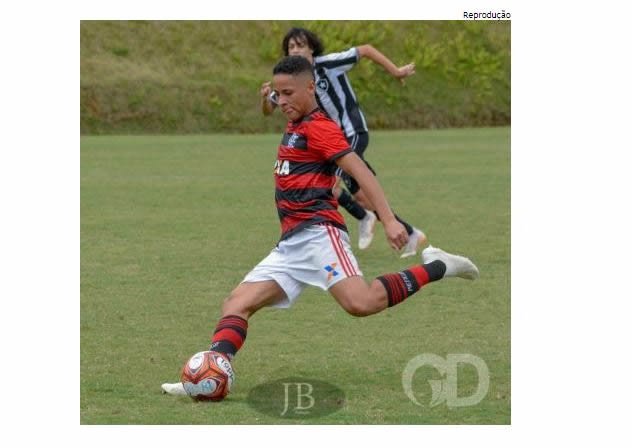 Cuiabano de 14 anos escapa correndo em incêndio no CT do Flamengo