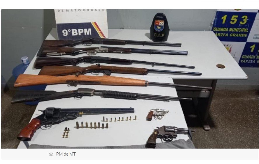 PM apreende arsenal de armas e prende suspeito por posse irregular