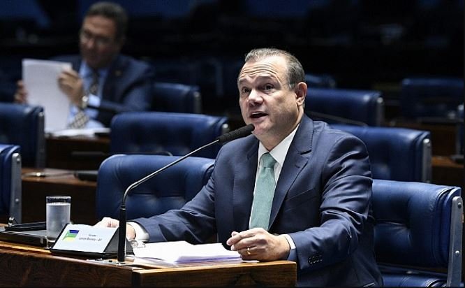Wellington defende aposentadoria especial para mulheres e policiais e pede ‘reformas profundas’