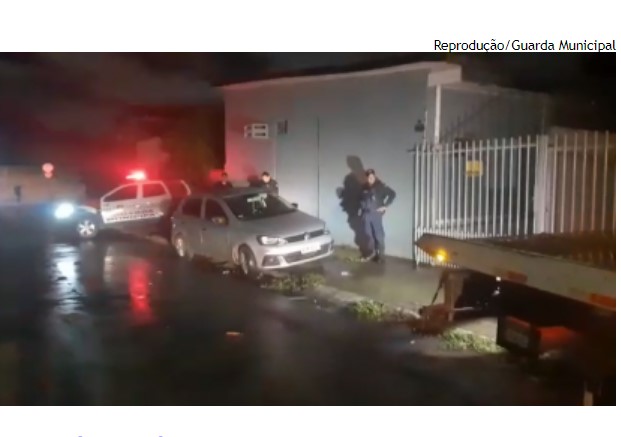 Criminosos roubam Gol e Iphone de padre em Várzea Grande