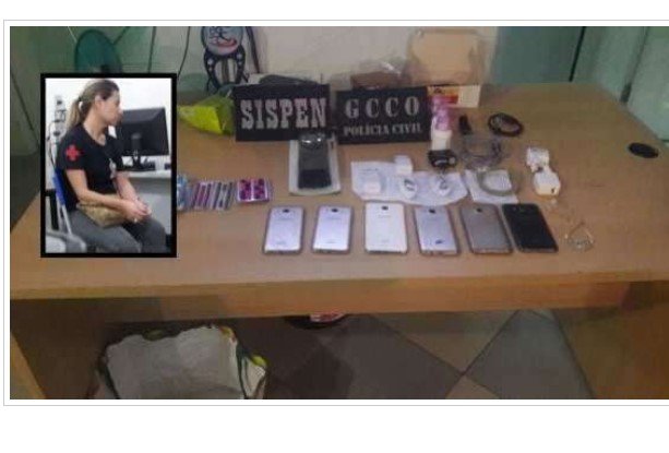 Governo exonera servidora flagrada levando celulares para o CV