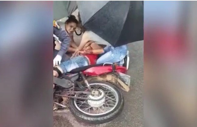 Acidente grave envolvendo uma moto e um caminhão é registrado em Nova Canaã do Norte