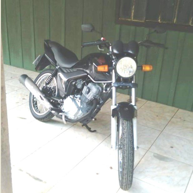 Jovem em Colíder tem moto furtada em frente a casa noturna no centro da cidade.