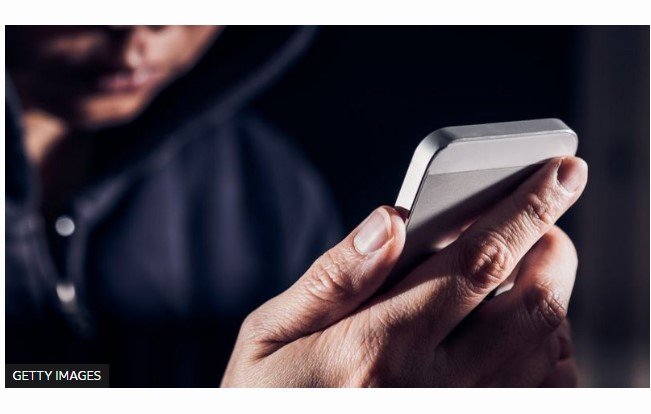 Em Colíder indígena aproveita momento de doença de cabelereiro e furta o seu celular.
