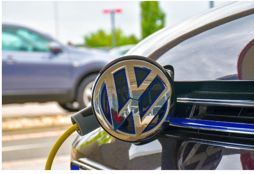 Volkswagen confirma seu carro elétrico mais barato; veja quanto custa e quando chega