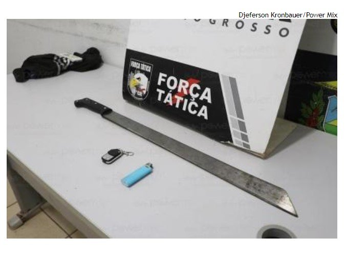 Homem de 50 anos é preso por ameaçar vizinhos com facão