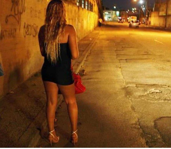 Homem em Colíder contrata serviço de mulher Trans ameaça-a com faca e a estupra.
