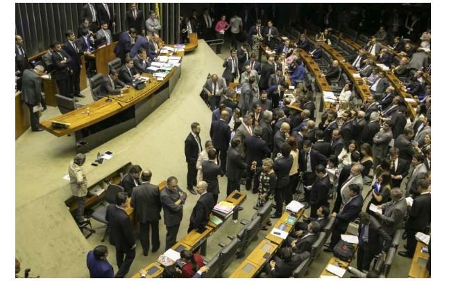Câmara cria CPI para investigar irregularidades no BNDES