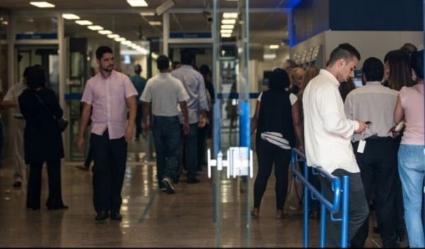 Bancos fazem mutirões para renegociar dívidas
