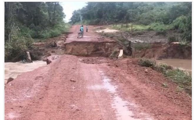 Ponte na MT-343 desaba após chuva e prefeito de Nortelândia decreta situação de emergência
