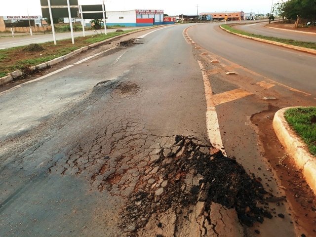 PERIGOSO:Trevos de Colíder requer atenção de motoristas. (Fotos)