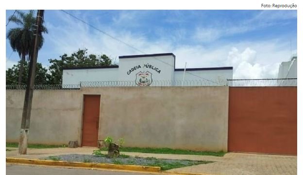 Governador demite agentes penitenciários acusados de facilitar entrada de drogas e celulares em cadeia