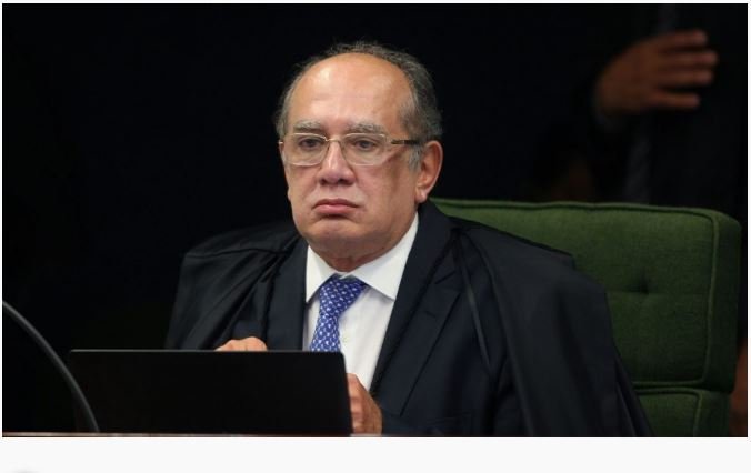 Senadores assinam manifesto pelo impeachment de Gilmar Mendes