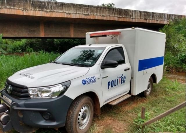 Corpo de idoso é encontrado embaixo de ponte de córrego