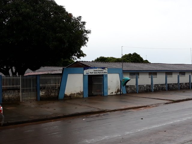 EM COLÍDER:Após ameaças em grupos de mensagens direção de escola Alzira suspende aulas.