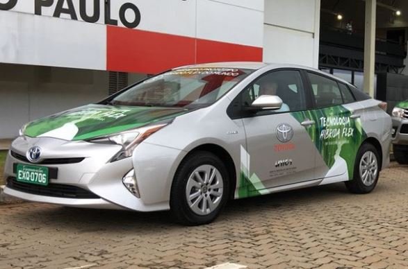 Primeiro carro híbrido flex do mundo é lançado no Brasil
