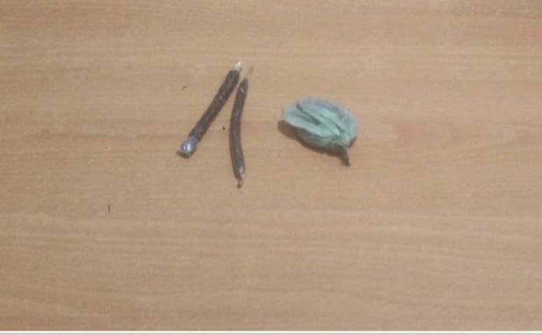 Três menores em Colíder são apreendidos com “Drogas” e uma mochila com objetos suspeitos.(Fotos)