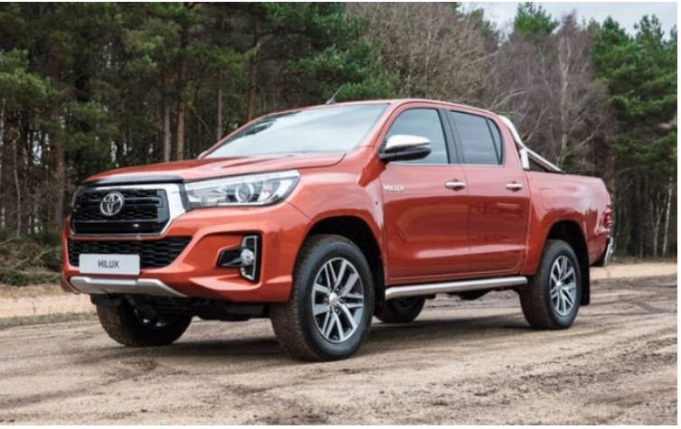 Toyota Hilux está prestes a ganhar retoques no desenho