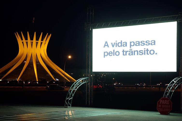 Campanha do Maio Amarelo alerta para 37 mil mortes no trânsito do país