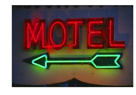 Enteado invade motel para flagrar madrasta com amante em Cuiabá