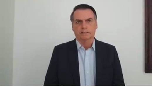 Bolsonaro desmente secretário e nega impostos para igrejas