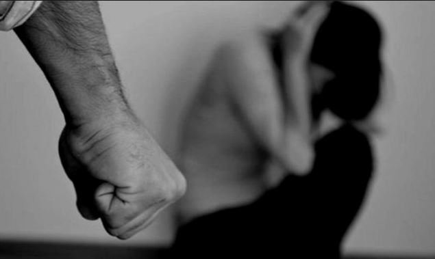 Mãe de 35 anos em Colíder e enforcada por seu filho adolescente de 15 anos.