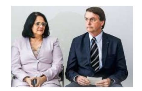 Ministra Damares Alves pede a Bolsonaro para deixar o governo