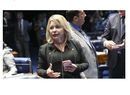 Senadora de MT é acusada de nepotismo por "empregar" marido em Fórum