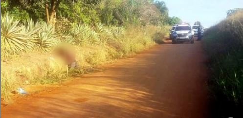 Homem é assassinado com 8 facadas e tem cabeça decapitada em MT