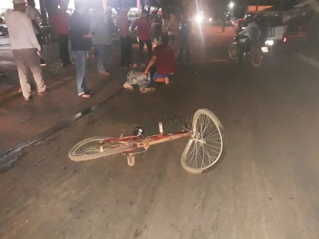 Acidente próximo ao Machado loja 02 em Colíder deixa dois feridos. (Vídeo)