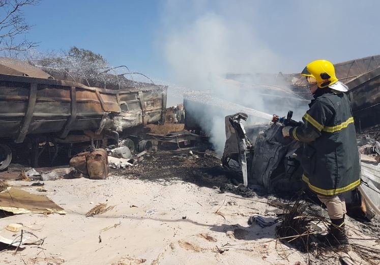 Carretas batem no Médio Norte, pegam fogo e um morre (Vídeo)