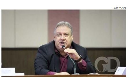 Deputado é condenado por desviar verba de transporte escolar