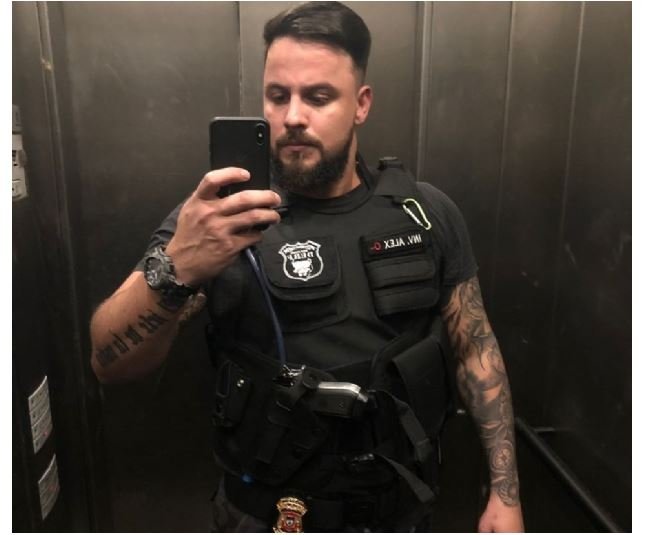Delegado apreende falso uniforme da Derf em casa de homem que se passava por policial civil