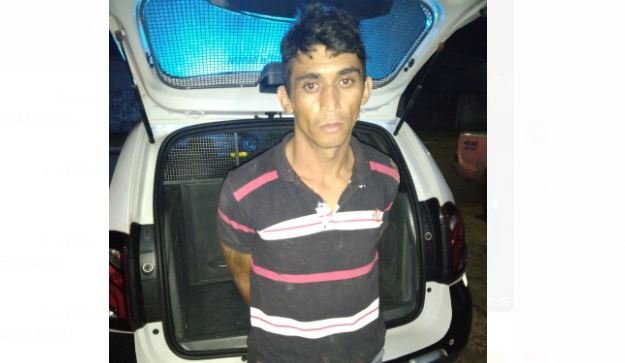 Policia prende Jhonathan (Honda) o ladrão da capela da Sama em Itaúba.