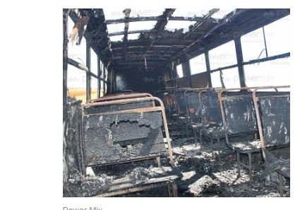 Ônibus escolar pega fogo as margens da MT-249 em Nova Mutum-MT