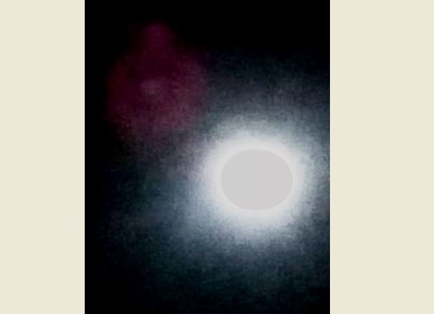 Moradora de Colíder flagra objeto estranho em foto tirado da Lua. (Fotos)