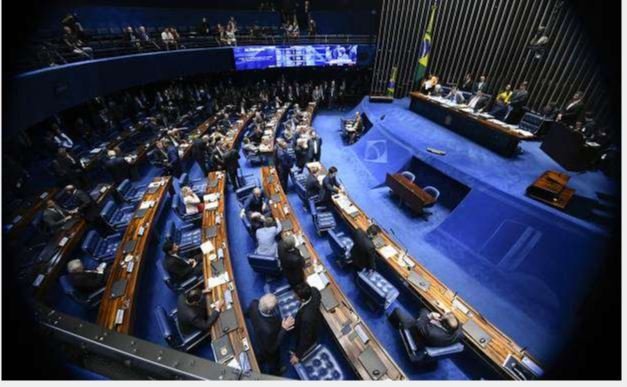 Senado derruba decreto de armas de Bolsonaro