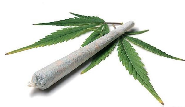 Jovem em Colíder é preso com cigarro de entorpecente “Maconha”.