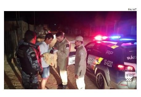 Bebê de 8 meses engasgado é salvo por policiais militares