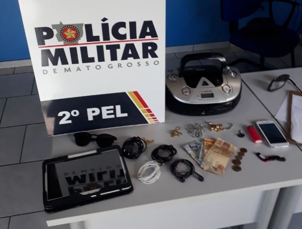 Ladrão em Canaã e preso em FLAGRANTE e objetos recuperados pela PM.