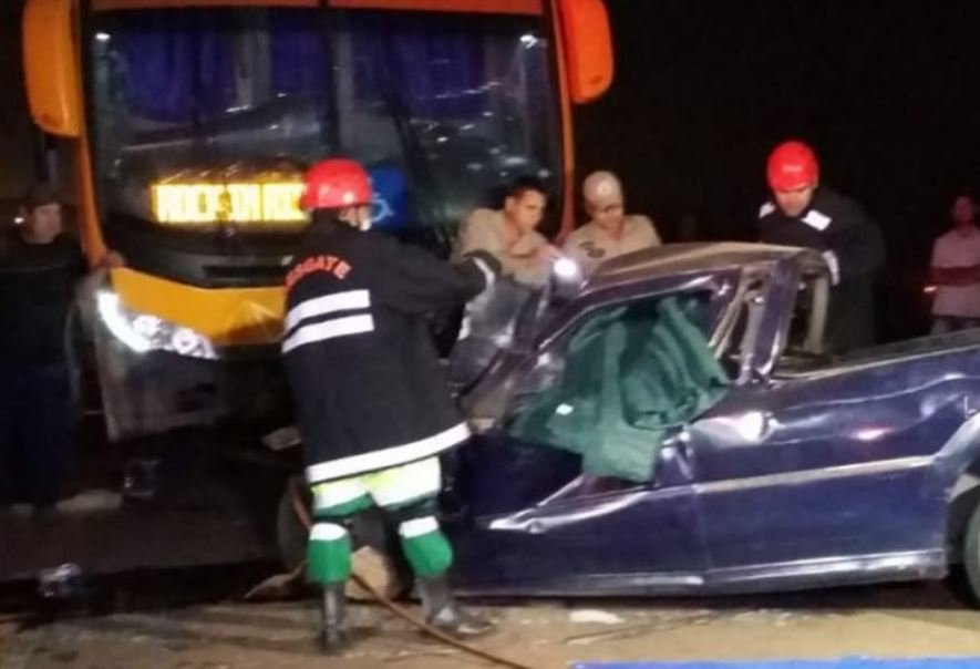 Acidente entre carro e ônibus em Sinop deixa dois mortos