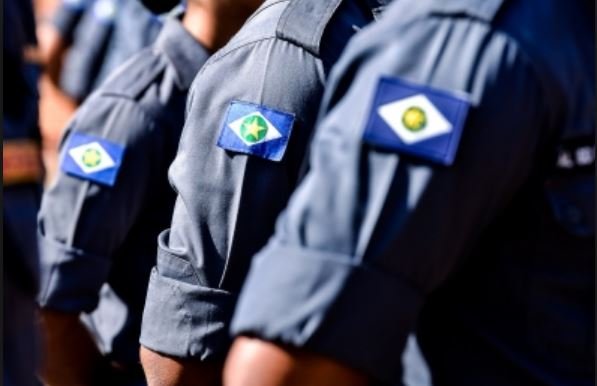 Governo faz licitação de R$ 12,5 milhões para comprar fardas para PMs em MT