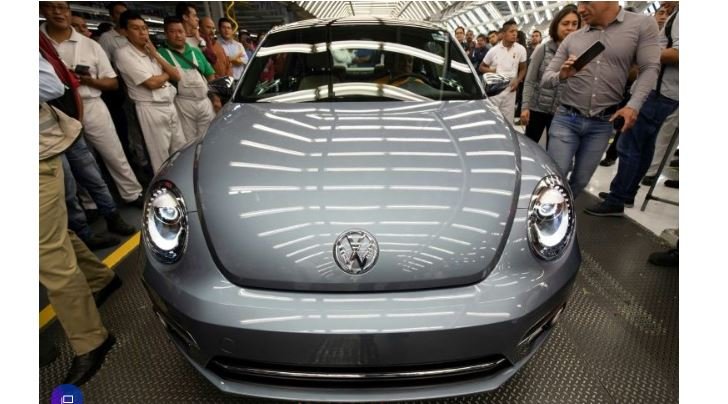 Adeus ao New Beetle: último 'neto' do Fusca deixa fábrica da VW no México