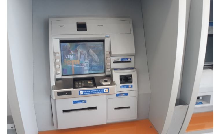 Dois meses depois caixas eletrônicos da Agencia Caixa de Colíder voltam a funcionar. (Fotos)