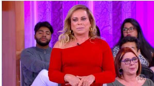 Casos de Família, de Christina Rocha, tem polícia envolvida e esquema de montagem dos casos finalmente desvendada