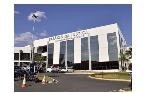 Justiça declara ilegalidade da greve dos profissionais da Educação de MT e determina volta às aulas em 72h