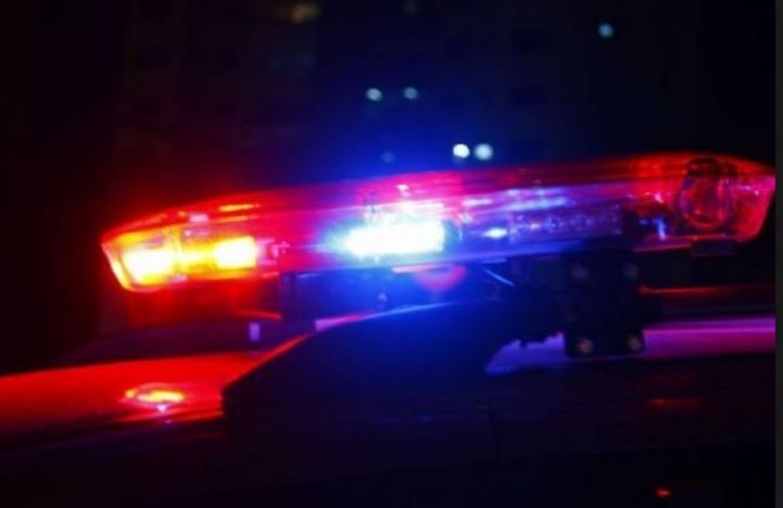 Homem tenta tirar roupa de adolescente e rouba mochila