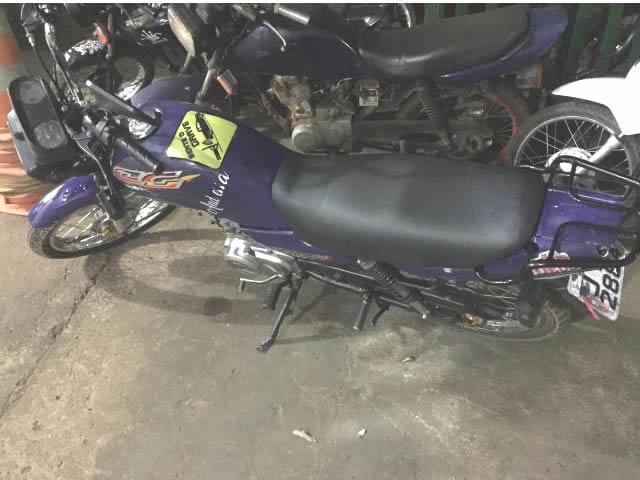 Duplinha da farra e detida no centro de Colíder pela Guarda Municipal. (Fotos)