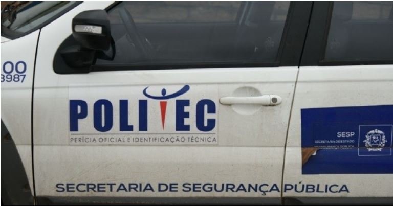 Homem bate em caminhão e morre após sofrer mal súbito enquanto pilotava motocicleta